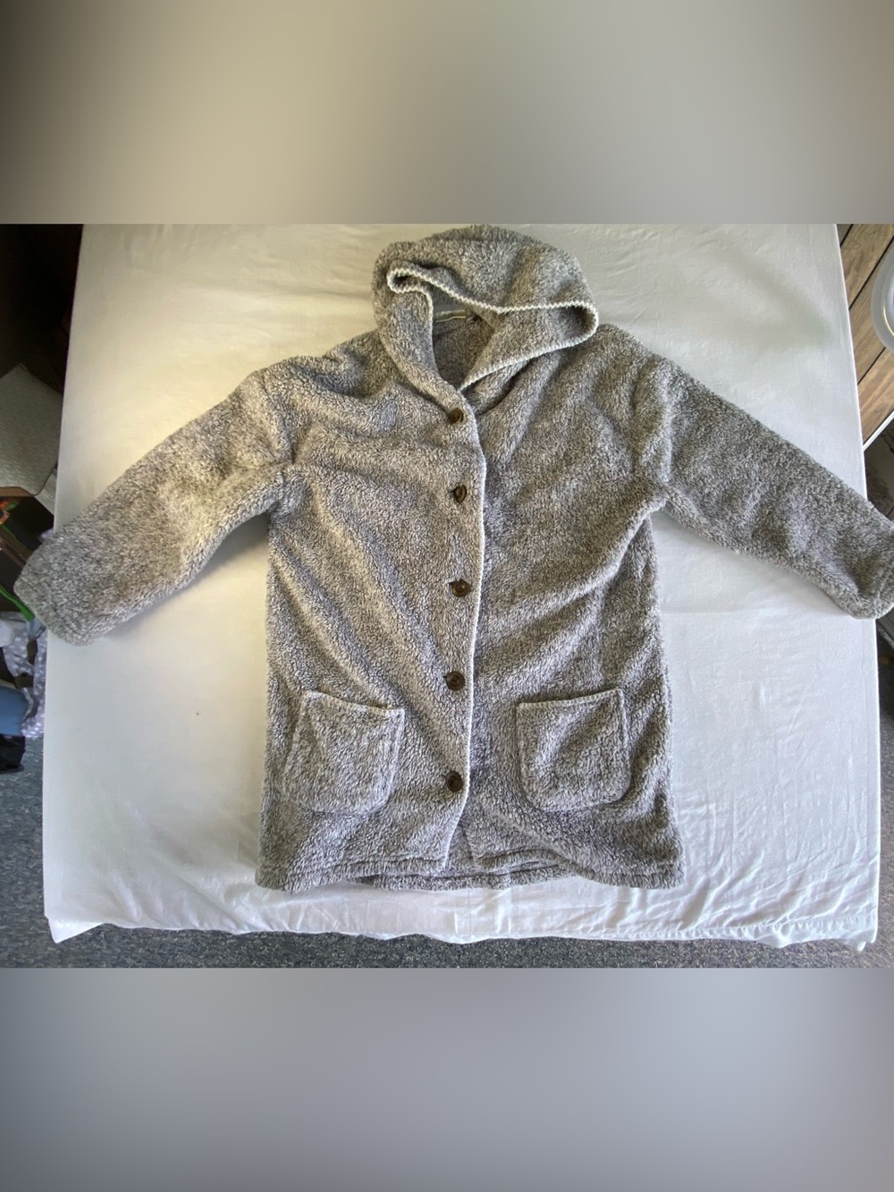 Zoe & Bella S/M Ladies Women’s Grey Sherpa Fleece Button Front Jacket